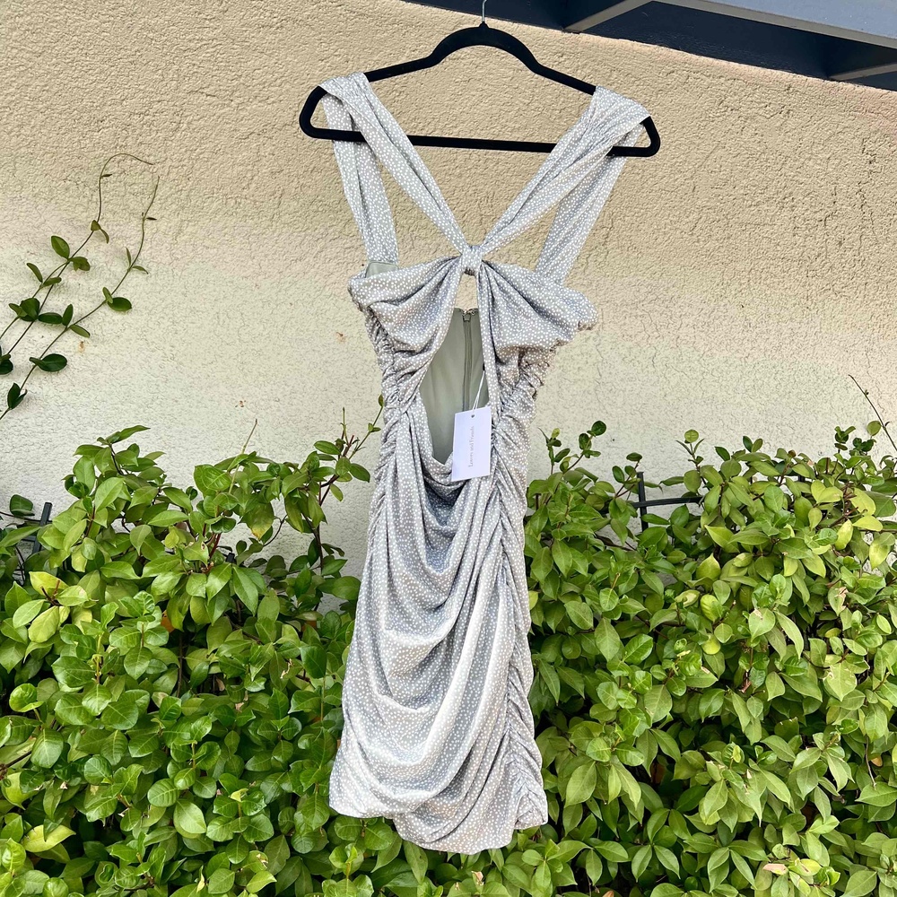 Lovers And Friends Maysen Dress Sage One Shoulder Cutout Mini Size XS fits S NWT - Picture 3 of 7